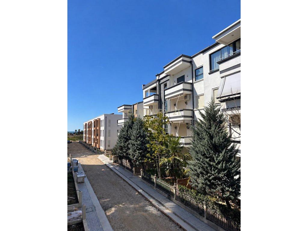 Apartament 1+1 per shitje tek Gjiri Lalzit ! 147,000 € – Durrës - 1