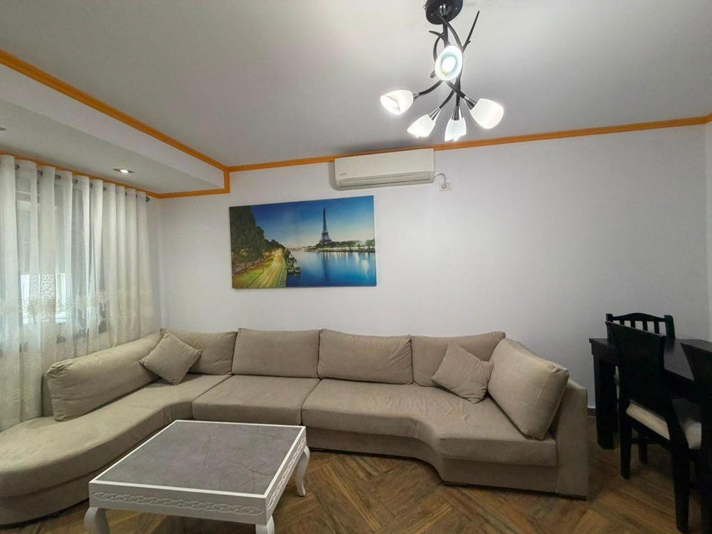 0693769552,Qera, Apartament 2+1+2, 21 Dhjetori, Tiranë – Tiranë