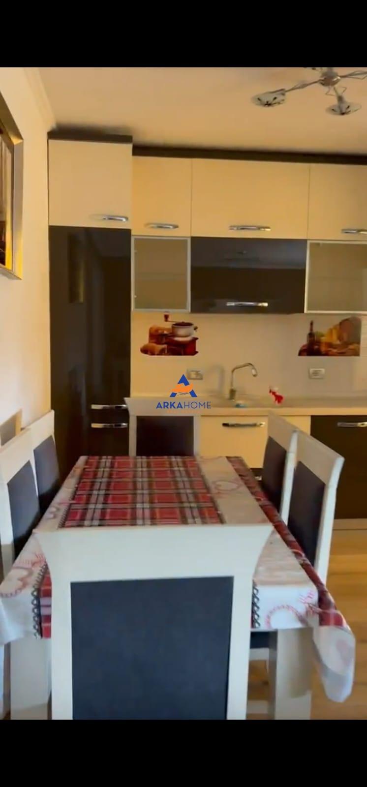 JEPET ME QIRA APARTAMENT 2+1 "CASA ITALIA" 40.000 LEKE – Tiranë
