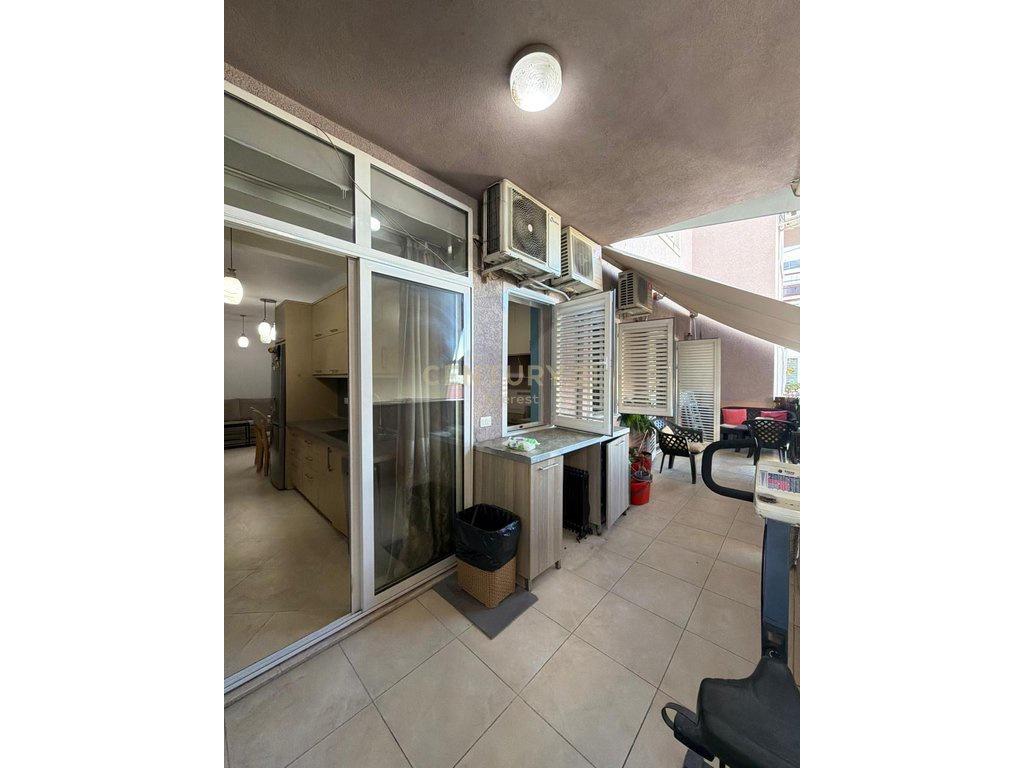 KODRA E DIELLIT, SHESIM APARTAMENT 2+1+2+2 GARAZHE – Tiranë