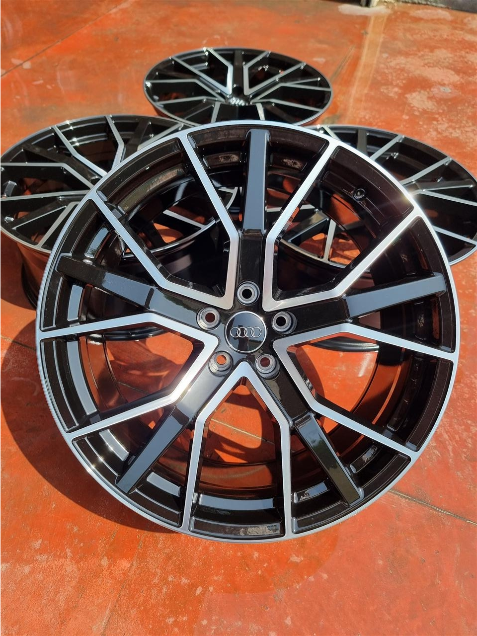 DISQE AUDI RS8 R20 – Fier