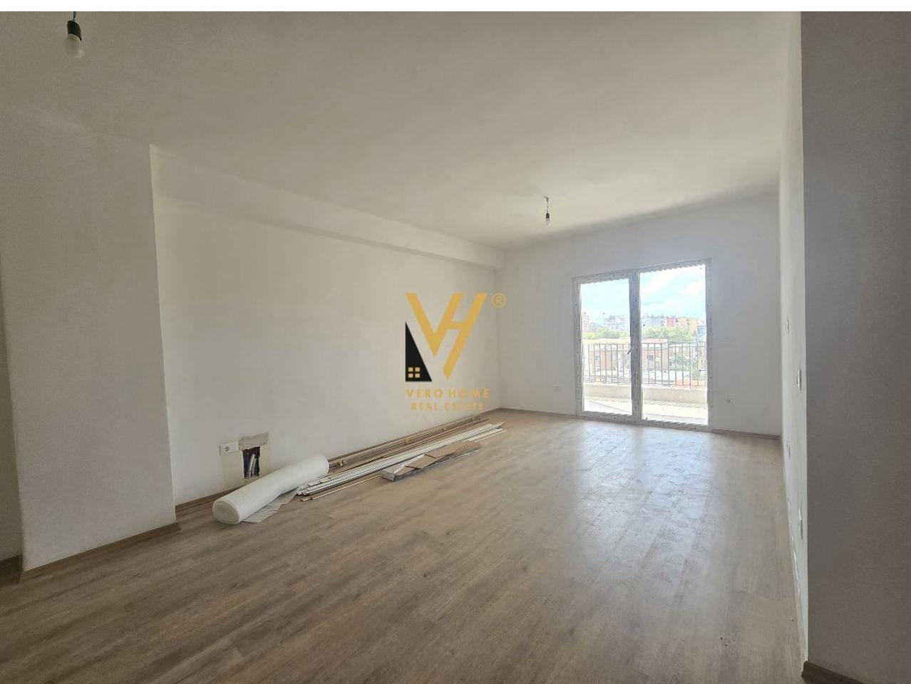 SHITET APARTAMENT 2+1 NE LAPRAKE, KOM AURA 186.700 EURO – Tiranë - 1
