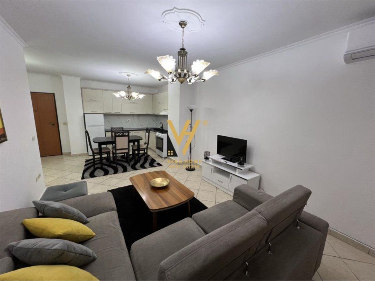 JEPET APARTAMENT 2+1+BLK ME QERA TE KOMUNA E PARISIT 650 EUR – Tiranë - 1