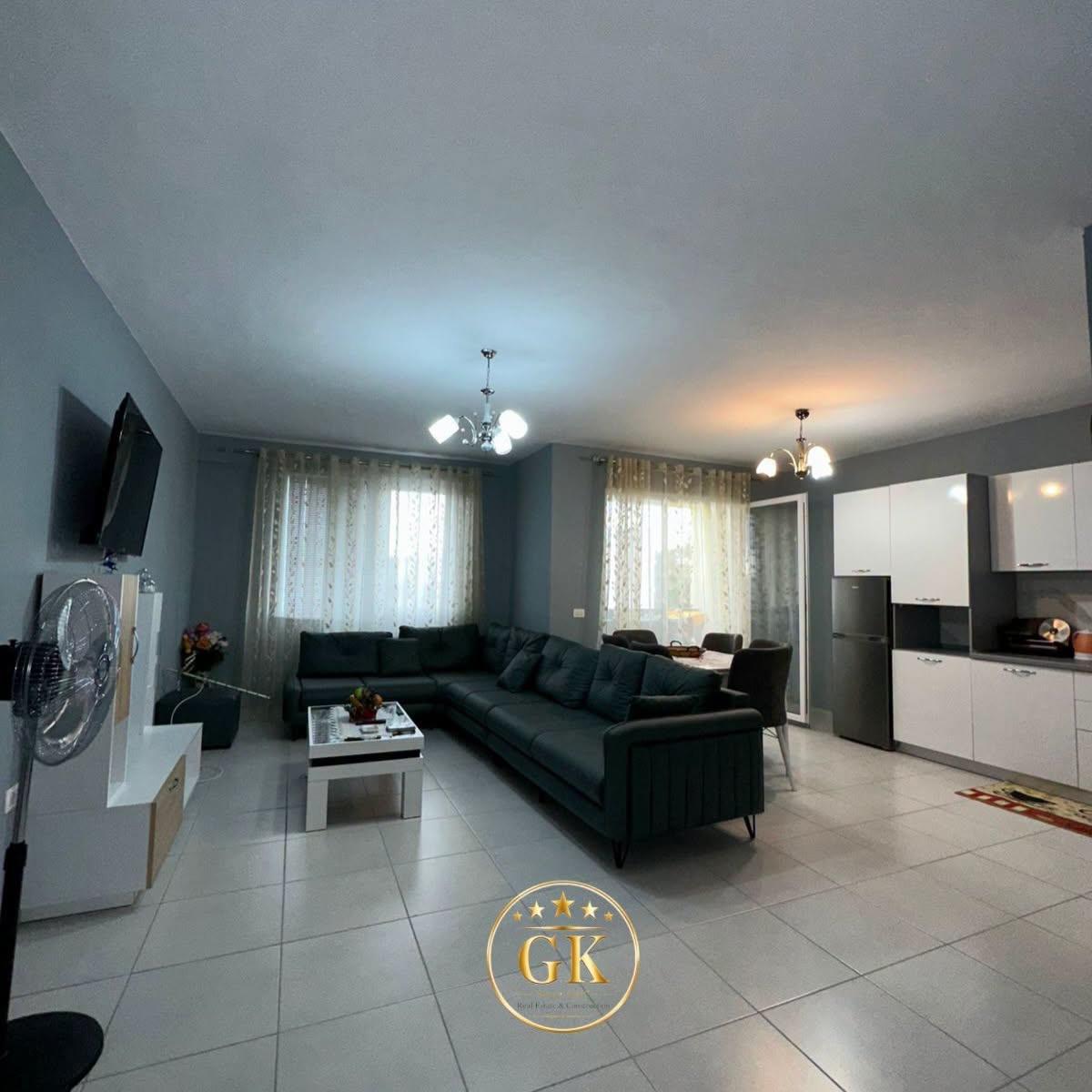 Qera 3+1+2 me ballkon 📍Spitali • 550€ neto✅ 📲+355 069 2 – Durrës