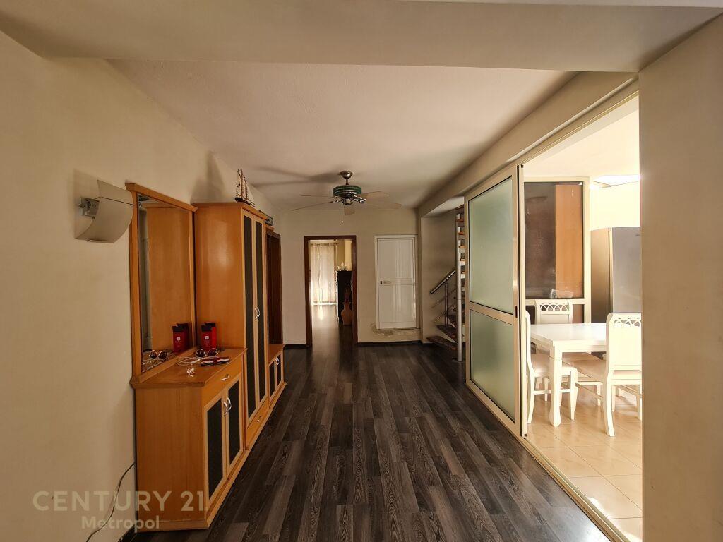 Apartament per qira te Liqeni i Thate – Tiranë - 1