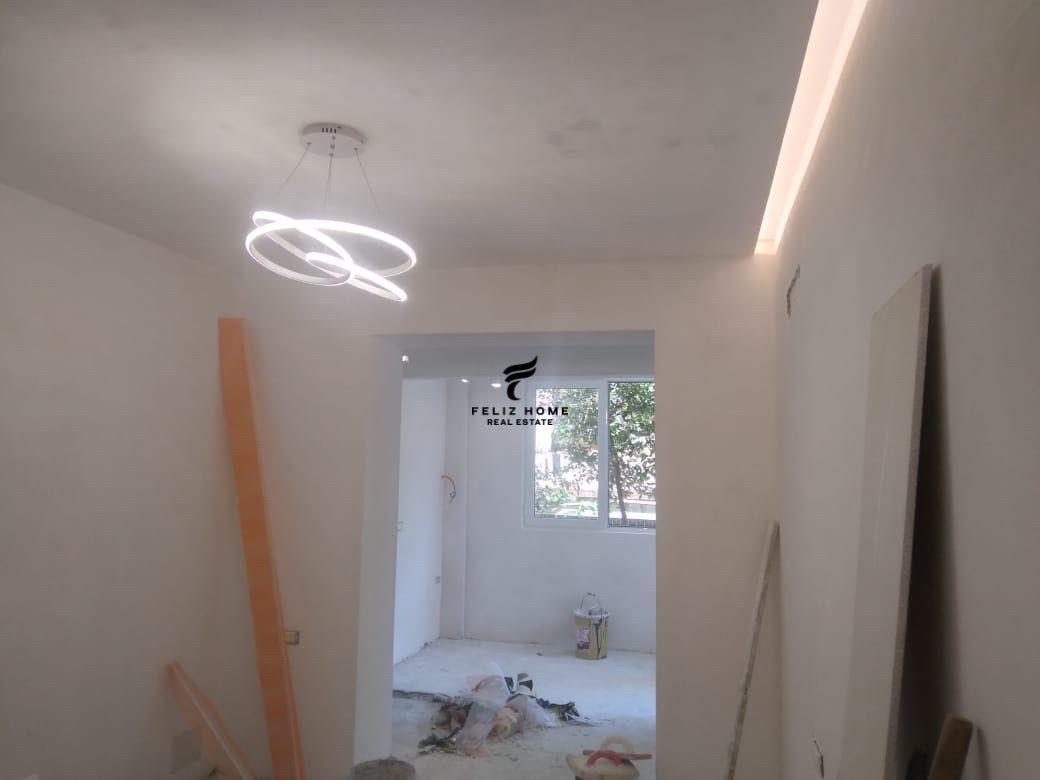 SHITET APARTAMENT 2+1 RRUGA FERIT XHAJKO 150.000 EURO – Tiranë
