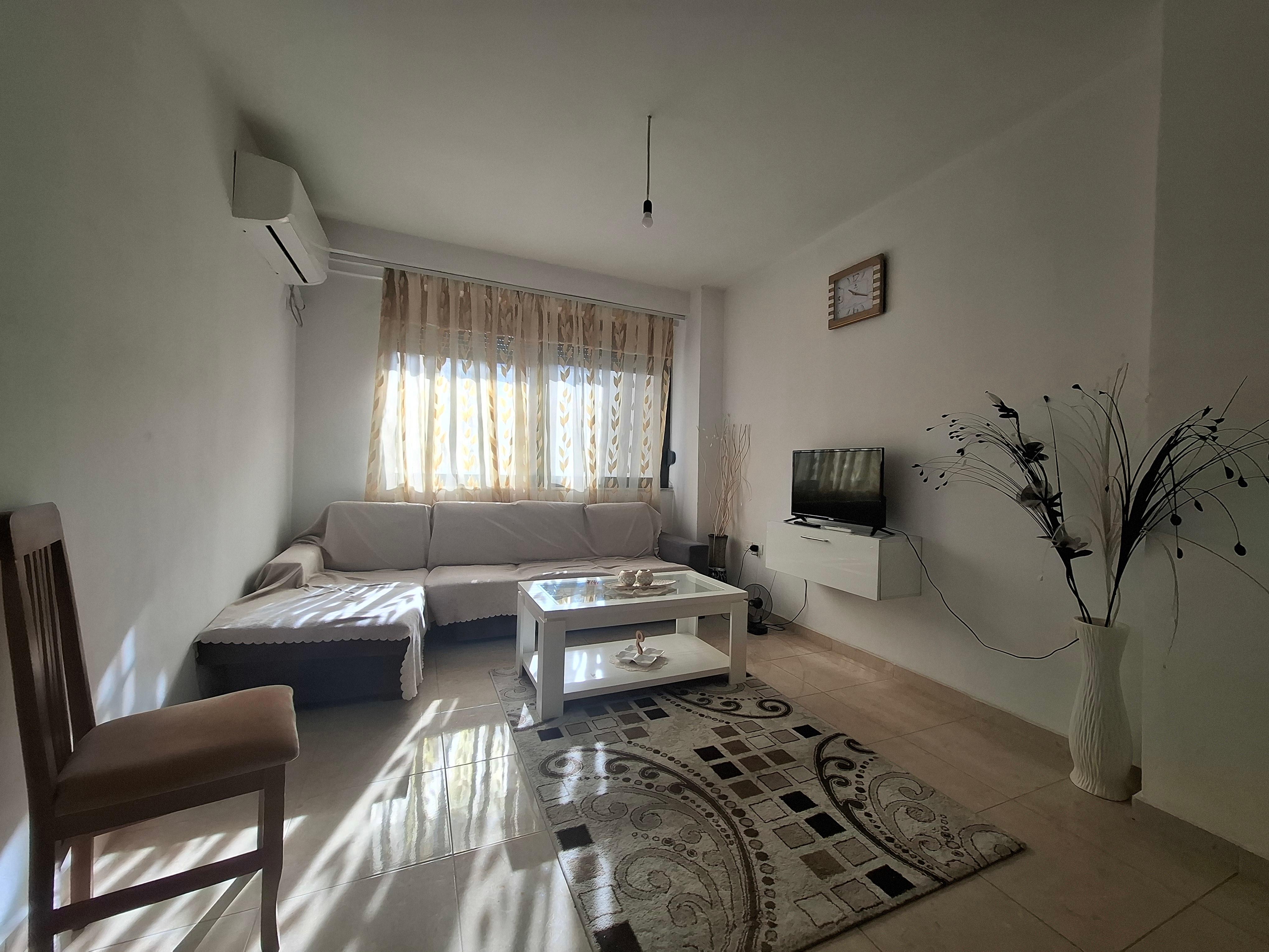 Jepet me qera apartament 1+1 ne Astir! – Tiranë