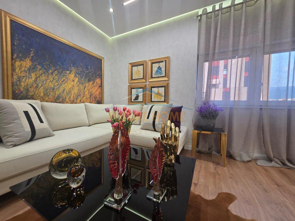 0692268458 Shitet, Apartament 2+1, Zogu i Zi, Tiranë. – Tiranë