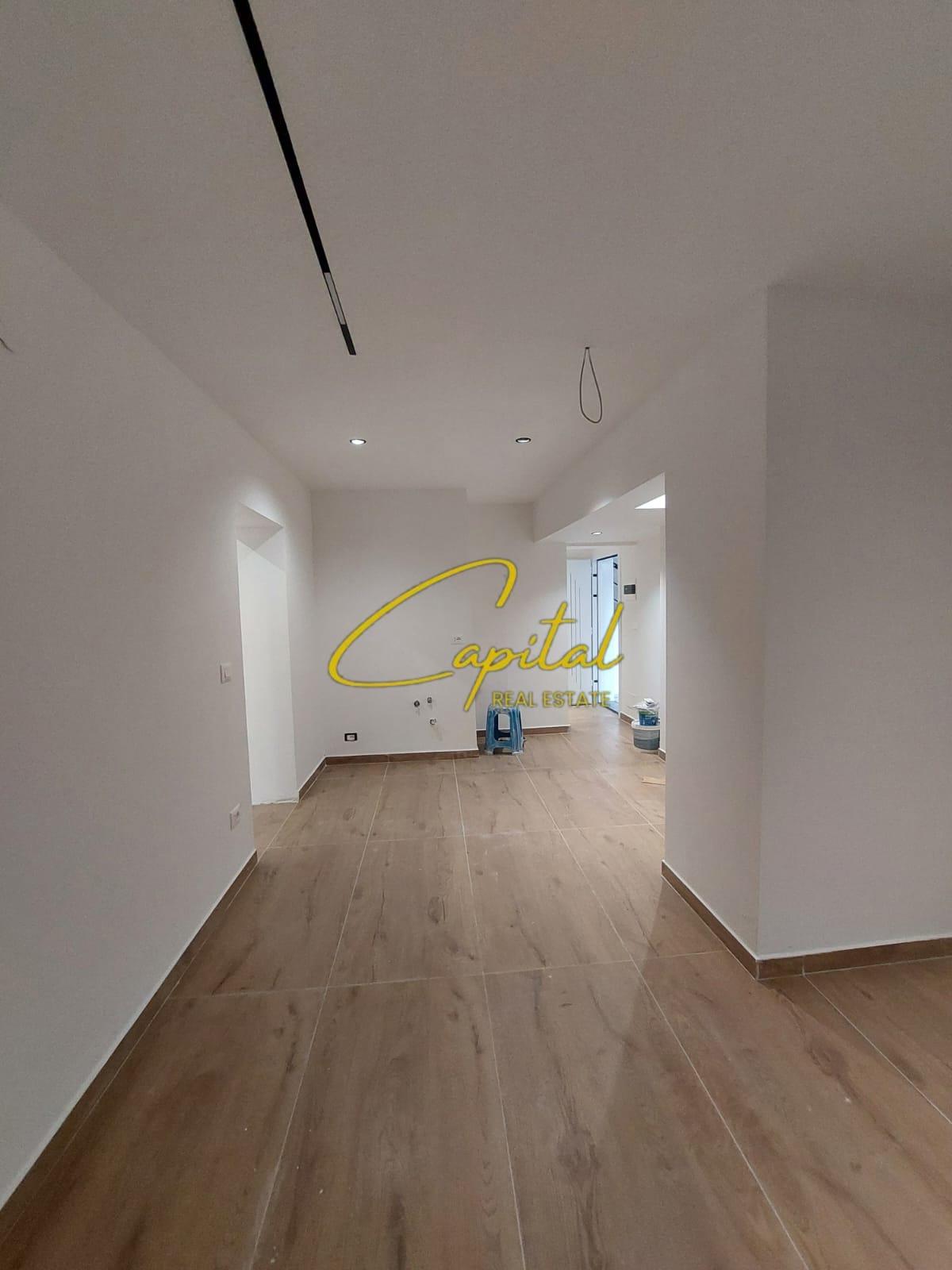 AMBIENT BIZNESI ME QIRA 50 M2 PAZARI I RI 50.000 LEKE – Tiranë - 1
