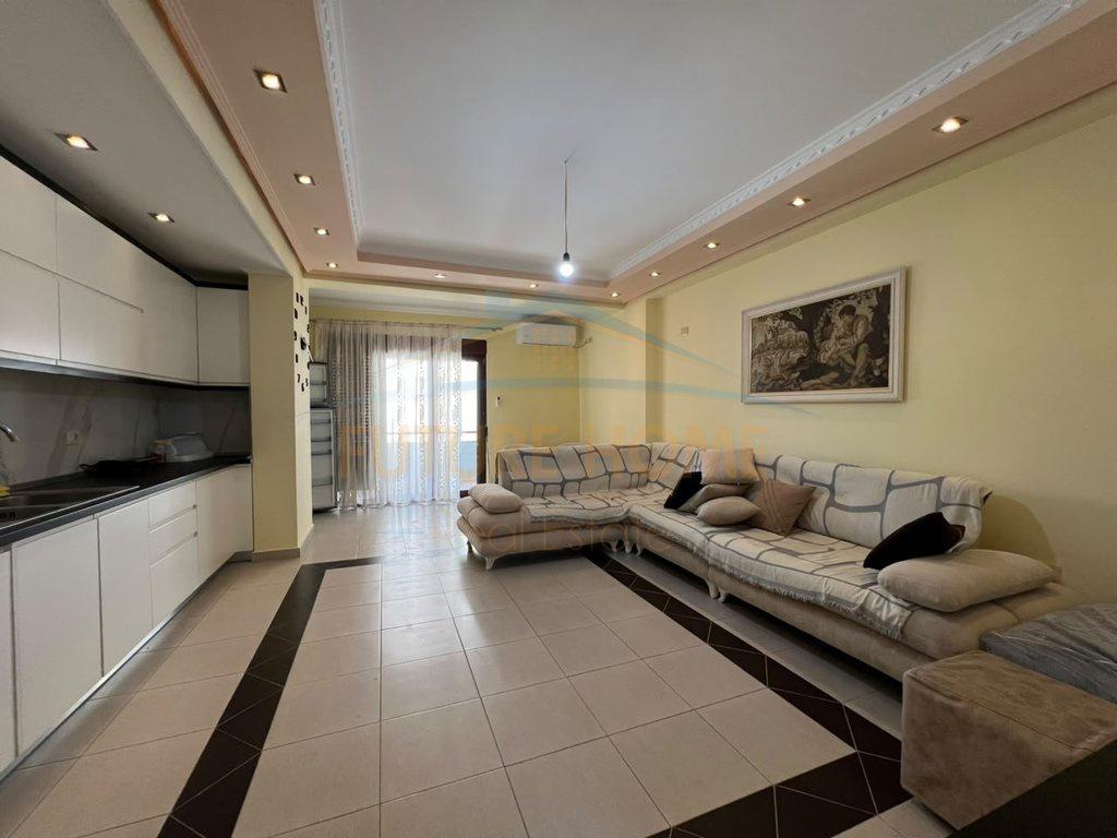 0694603851,Qira, Apartament 4+1+2+ Post parkimi, Fresk, Tira – Tiranë