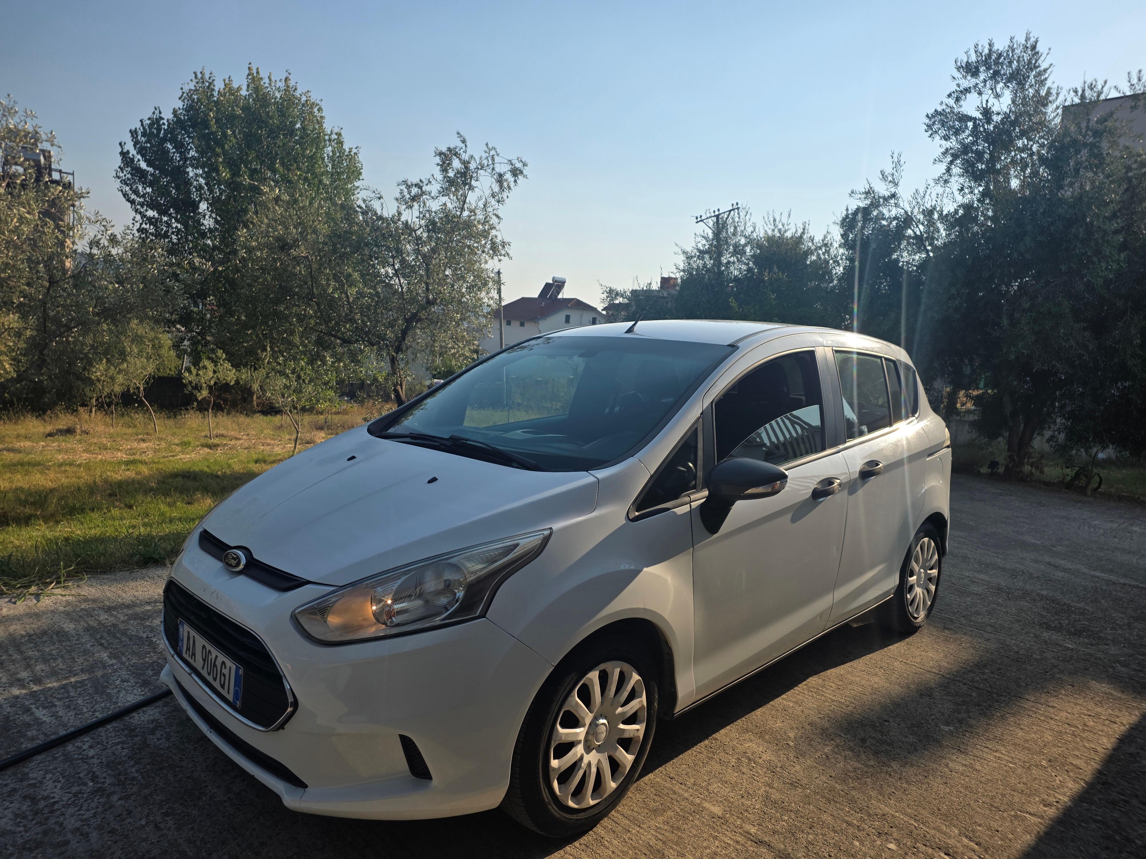 Ford B Max 1.5 nafte 230 mij km origjinale Manual 069210 – Tiranë