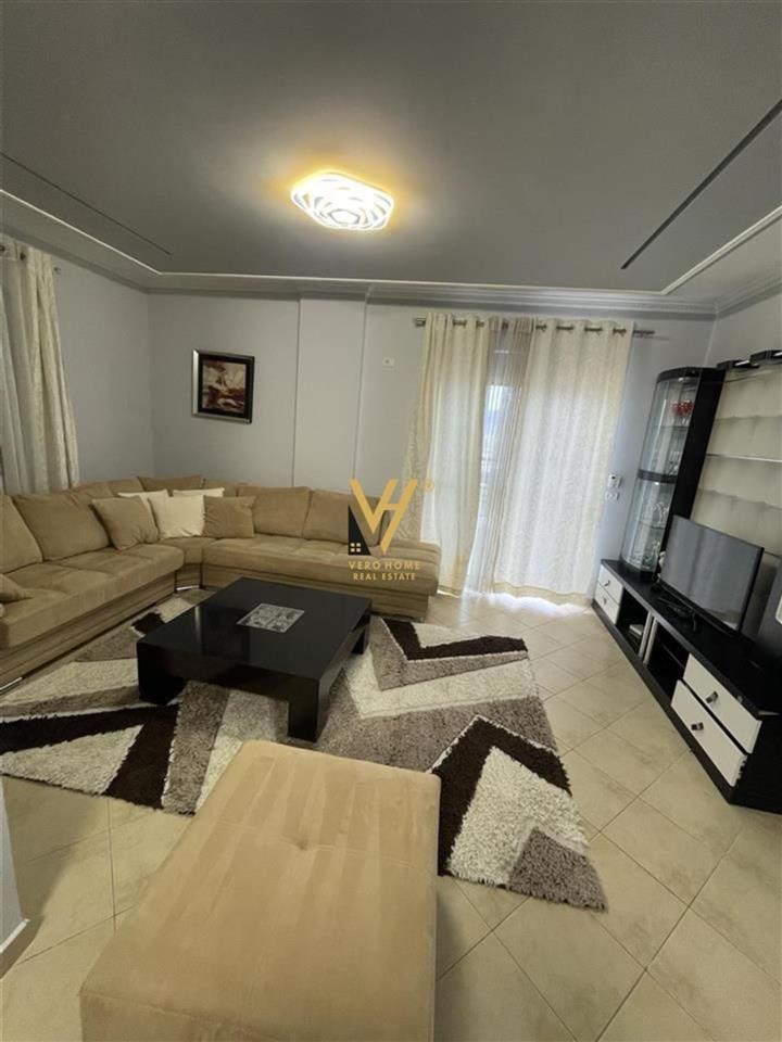 JEPET APARTAMENT 2+1+BLK ME QERA TE KODRA E DIELLIT1 700 EUR – Tiranë