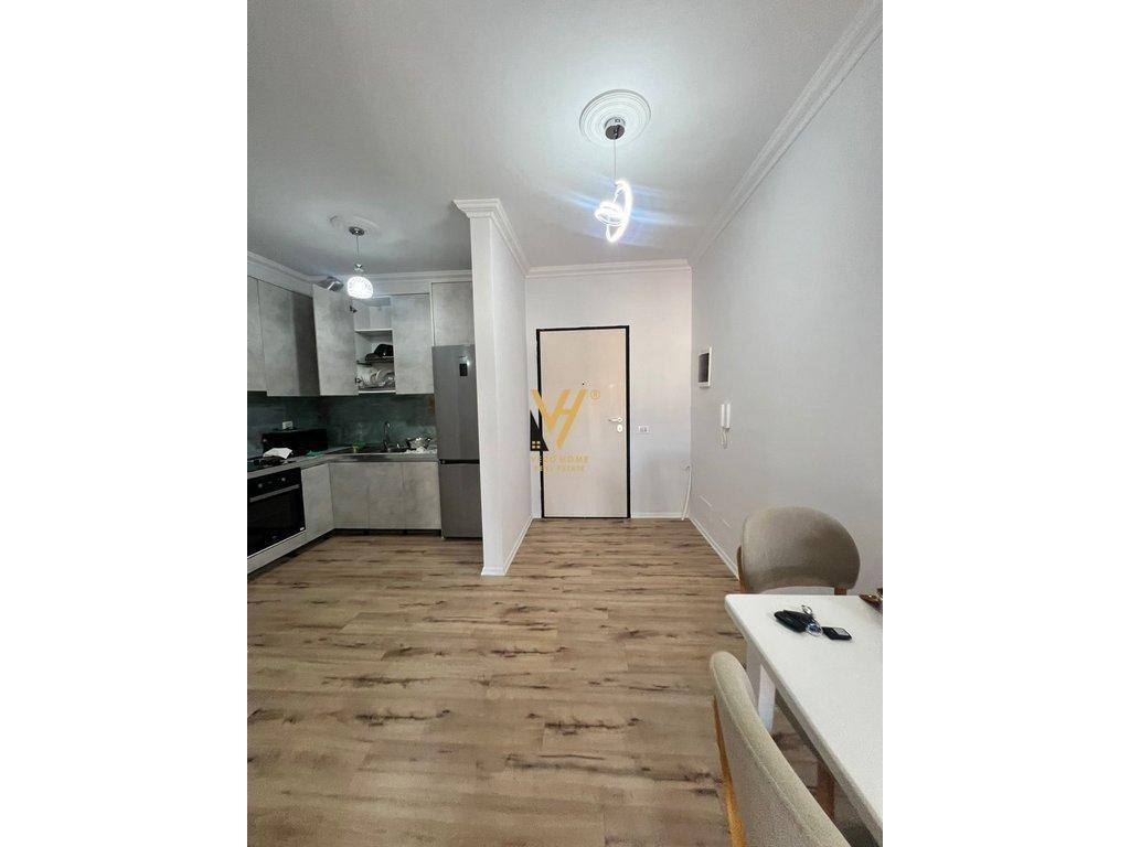 JEPET APARTAMENT 1+1+BLK ME QIRA RRUGA E BARRIKADAVE 600 EUR – Tiranë