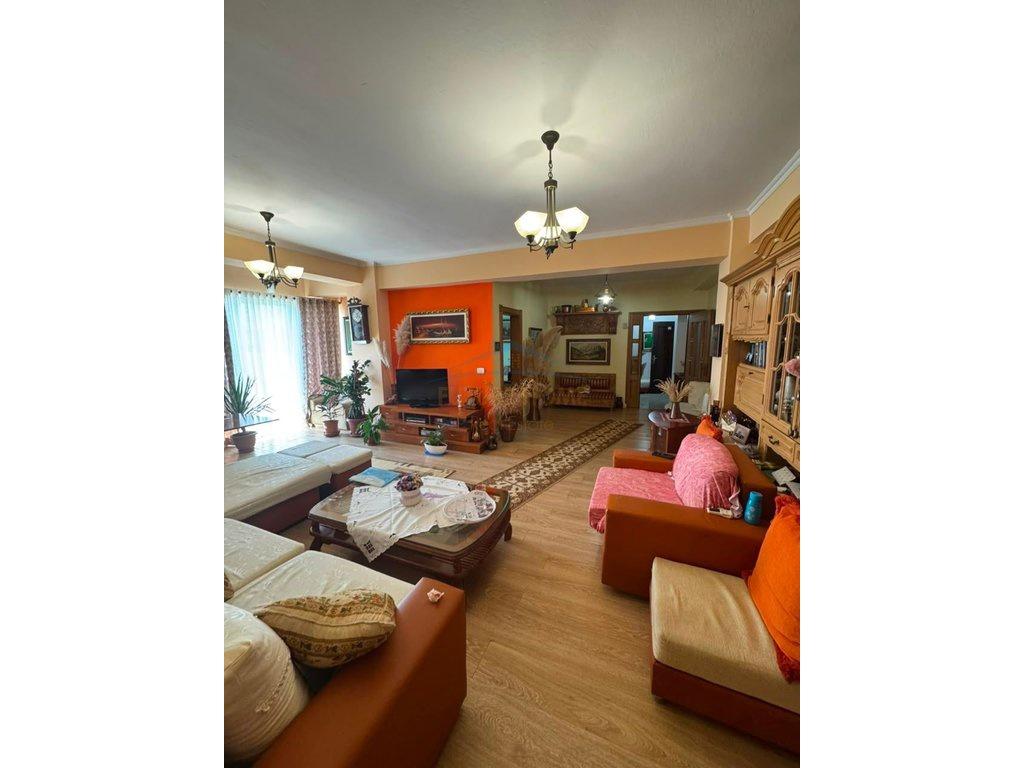 0693769552,Shitet, Apartament 2+1, Ish-Nisharaku, – Tiranë