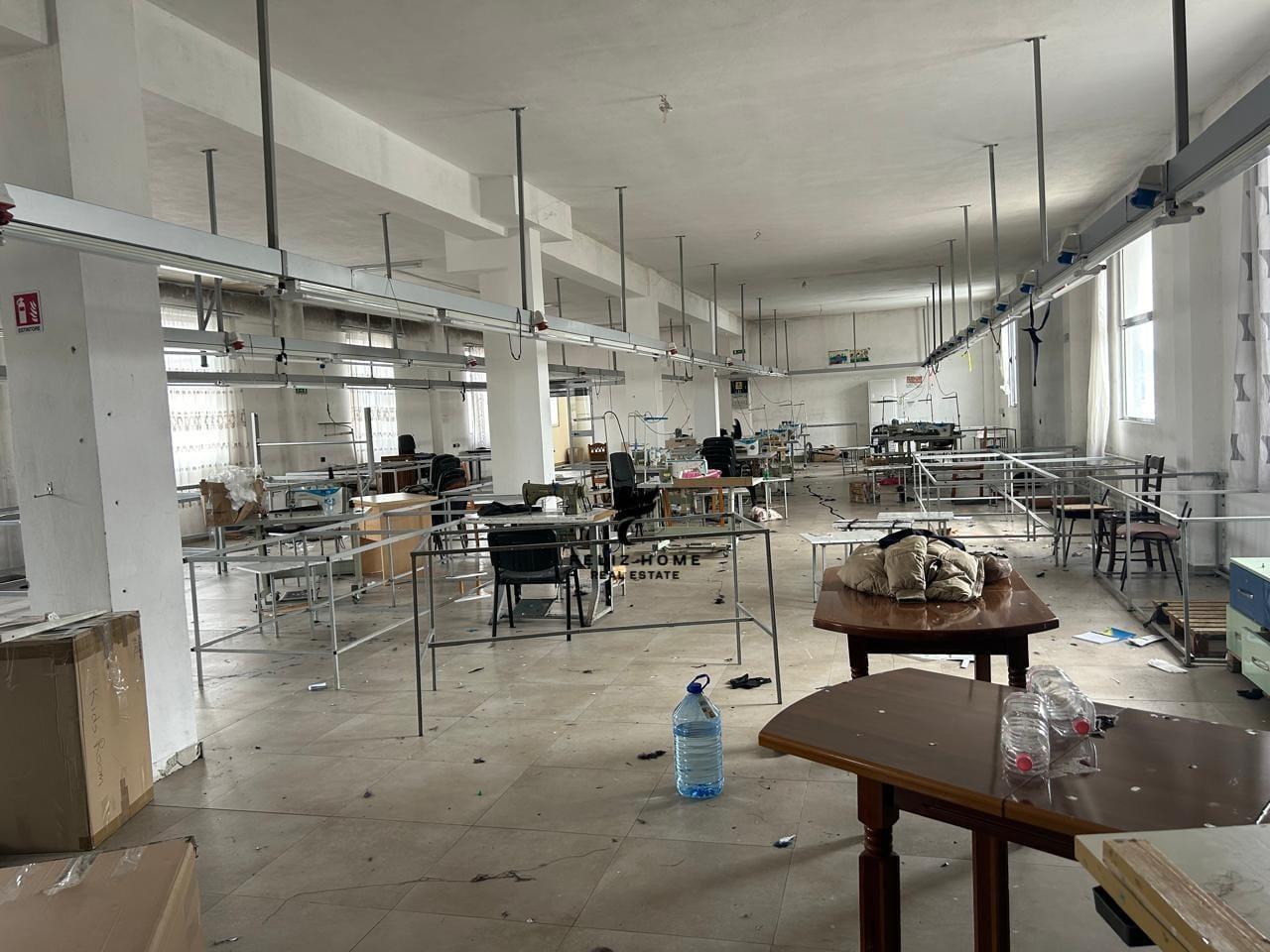 AMBIENT BIZNESI ME QERA 440 M2 SAUK 1.500 EURO – Tiranë