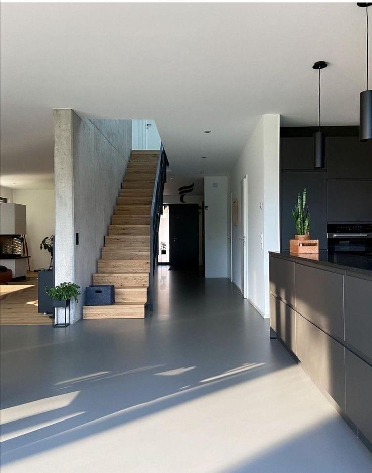 ZYRE ME QERA 300 M2 BLLOKU 3000 EURO – Tiranë