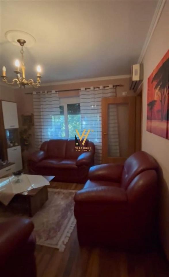 JEPET APARTAMENT 1+1+BLK ME QIRA TE ALI DEMI 450 EURO – Tiranë
