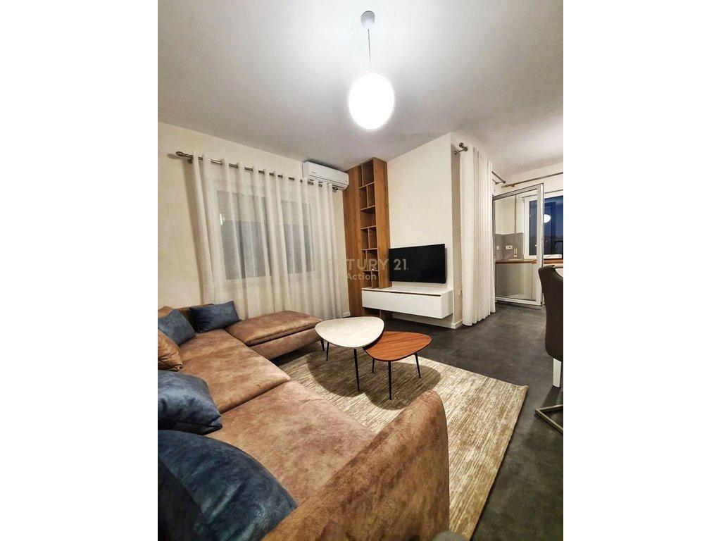 0697565029 SHITET APARTAMENT 2+1+2 TE ALI DEMI – Tiranë