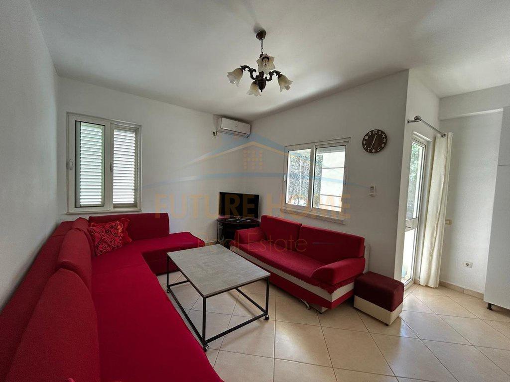 0696044423Shitet, Apartament 1+1, Qerret, Kavaje – Tiranë