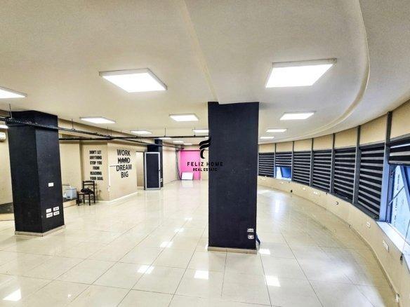 ZYRE ME QERA 300 M2 RRUGA E DIBRES 260.000 LEKE FH-69505 – Tiranë