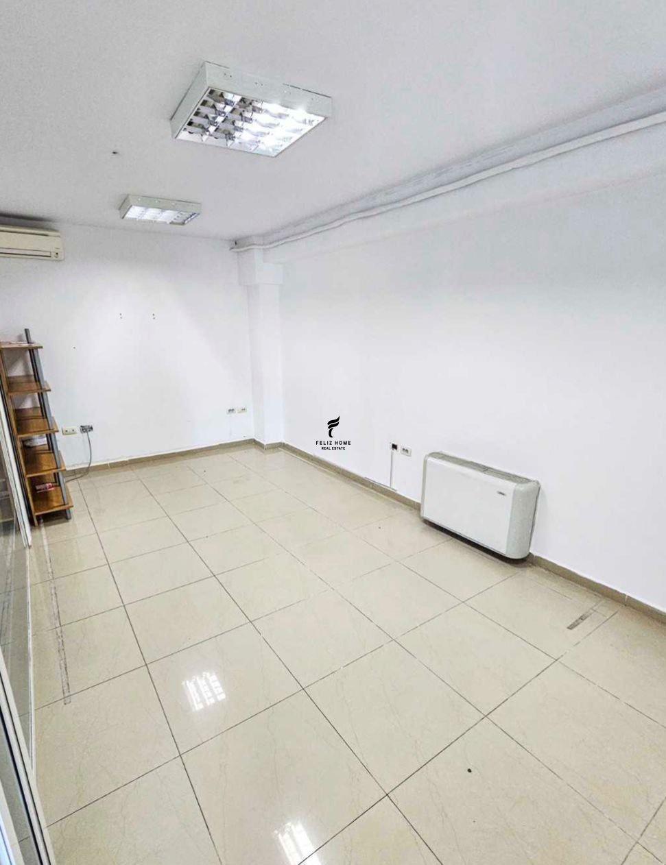 ZYRE ME QERA 300 M2 RRUGA E DIBRES 2.600 EURO FH-65896 – Tiranë