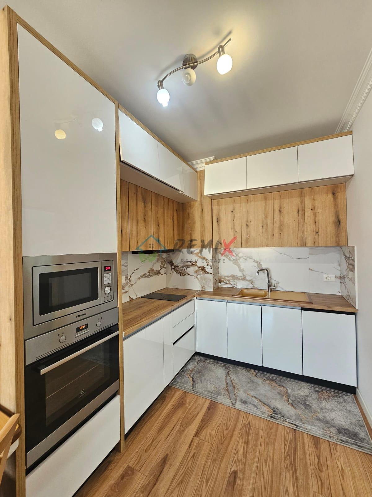 SHITET SUPER APARTAMENT 2+1 ME PAMJE DETI, RROTA E KUQE, PLA – Durrës