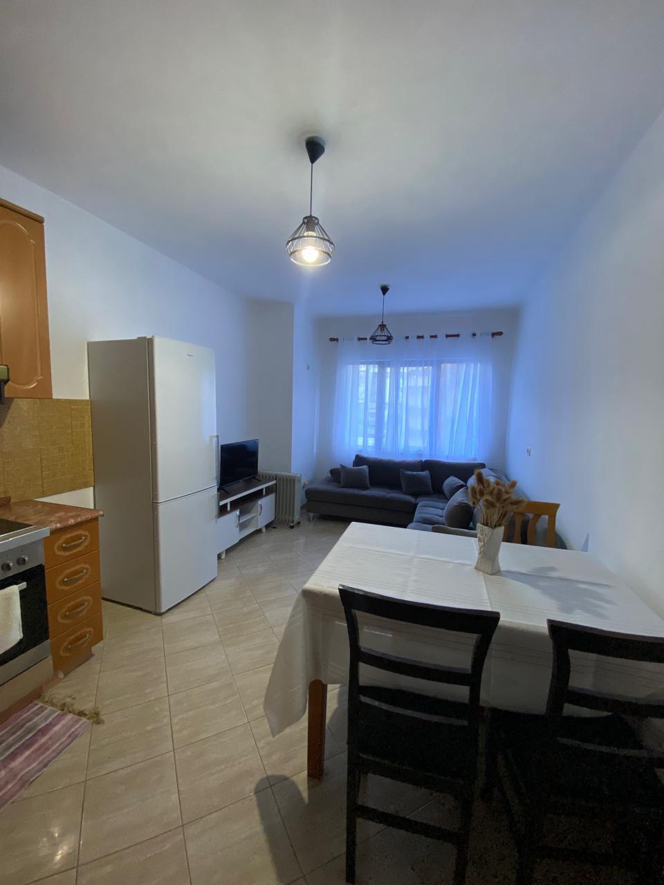 ME QERA: 1+1 📍 ASTIR - 45,000 Lekë/Muaj – Tiranë