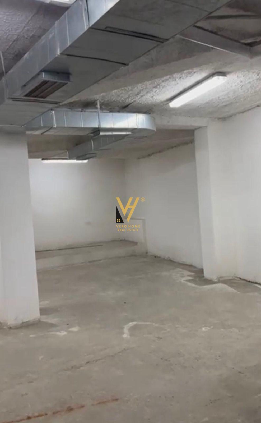 SHITET AMBIENT BIZNESI 350 M2 TE SHKOLLA KUQE 210.000 EURO – Tiranë