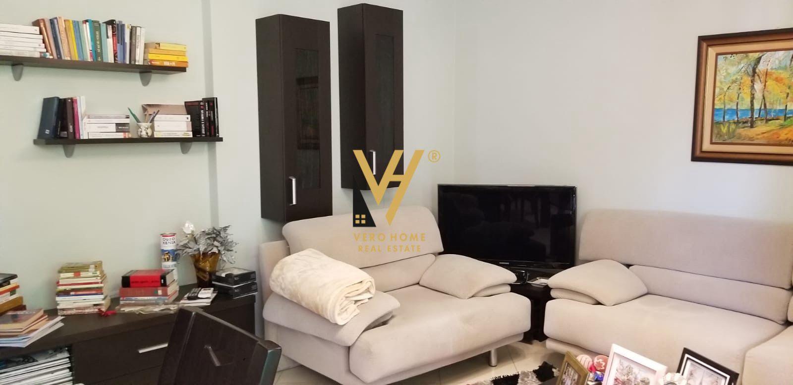 JEPET APARTAMENT 2+1 ME QIRA TE RRUGA E DURRESIT 1.100 EURO – Tiranë