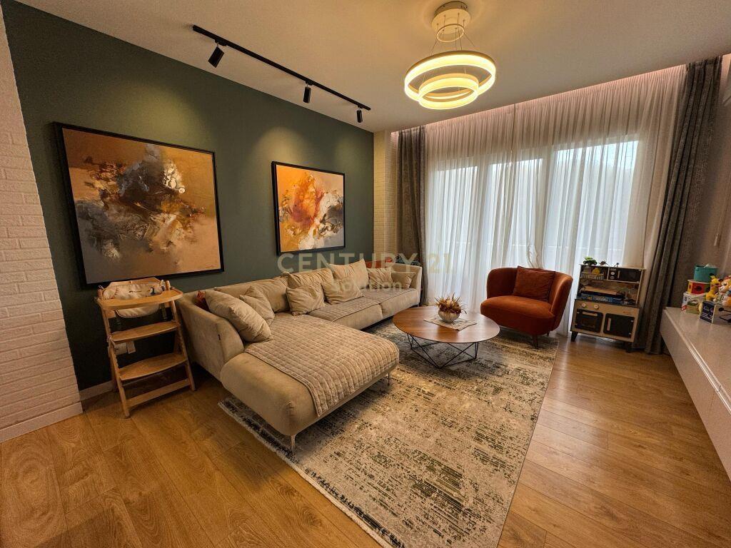 SHITET APARTAMENT 2+1+2 TUALETE TEK LIQENI I THATE! – Tiranë - 1