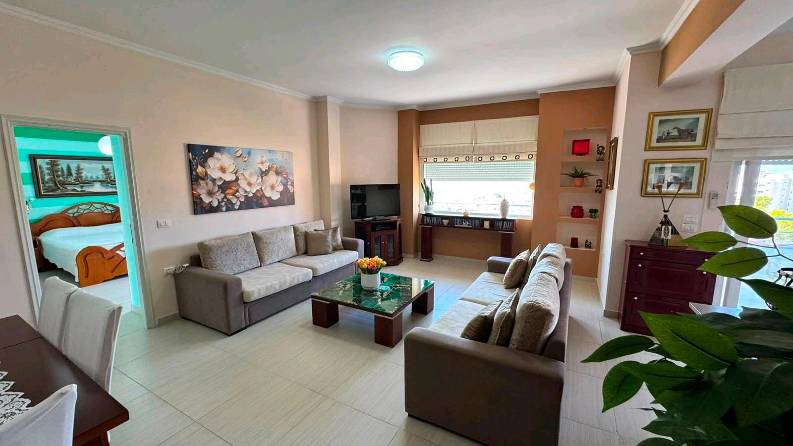 Shitet Apartament ne Sarande – Sarandë