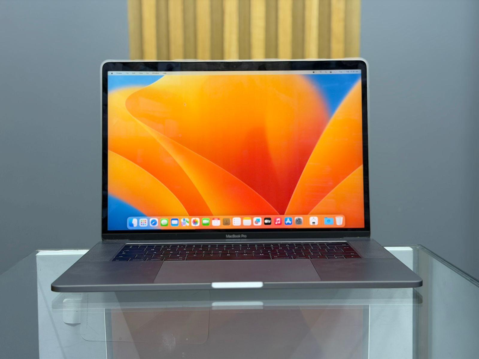 MACBOOK PRO 15" (512GB 16GB ) – Tiranë