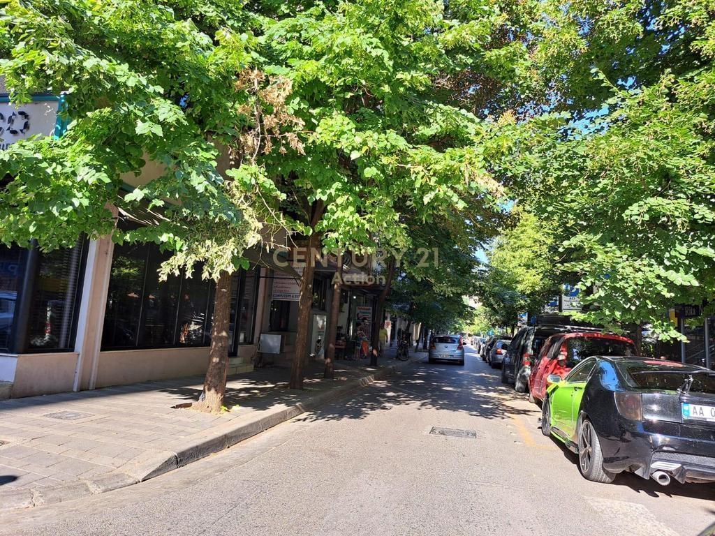 SHESIM APARTAMENT DHE NJESI SHERBIMI ,GARDA! – Tiranë - 1