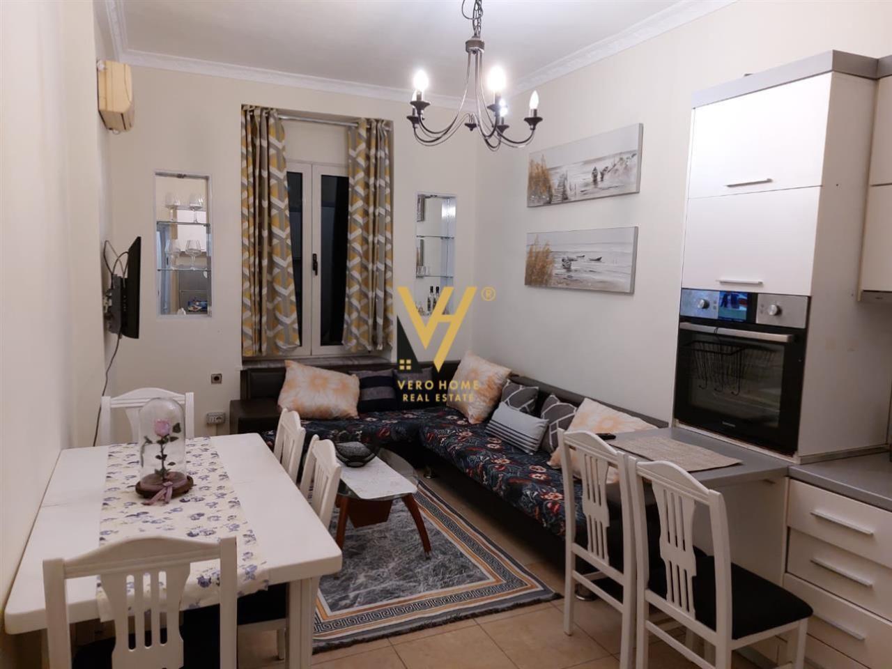 JEPET APARTAMENT 2+1+BLK ME QERA TEK SHALLVARET 69.000 LEKE – Tiranë