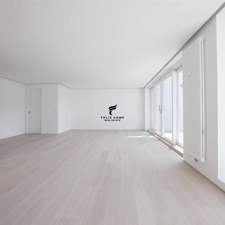 SHITET AMBIENT BIZNESI ME QERA 168 M2 BLOKU 842.000 EURO – Tiranë