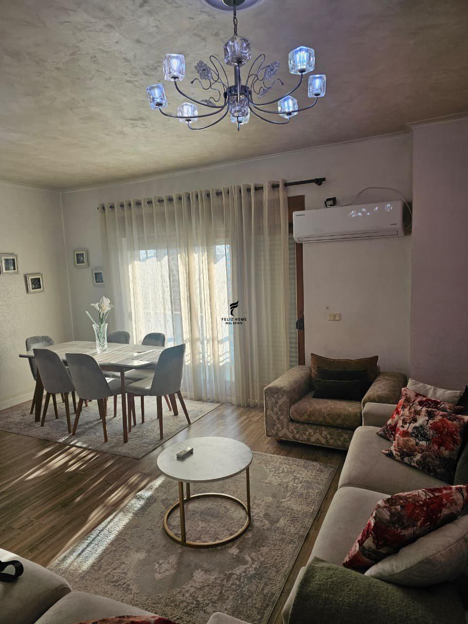 APARTAMENT ME QERA 3+1 QENDER 150.000 LEKE FH-74415 – Tiranë