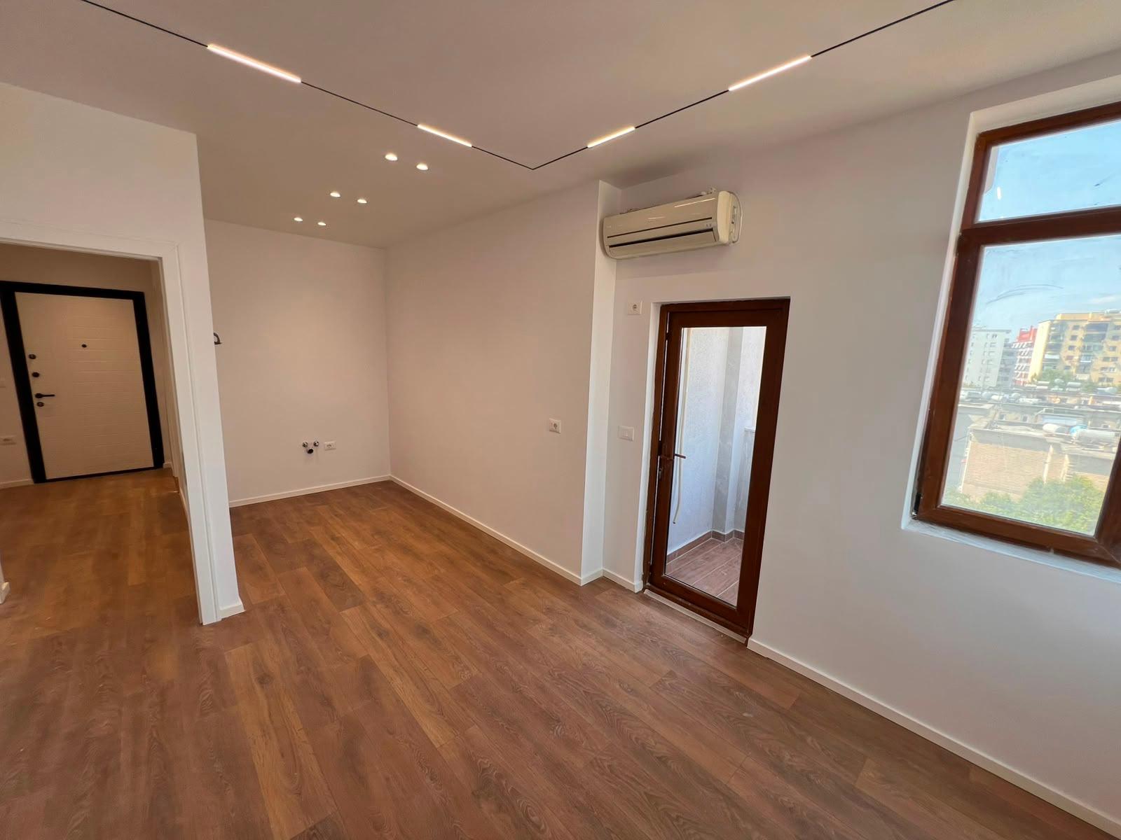 Shitet apartament 1+1, tek Ish Nishaku D8141A-135 – Tiranë - 1