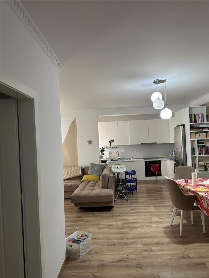 SHITET APARTAMENT 2+1 YZBERISHT 145.000 EURO – Tiranë