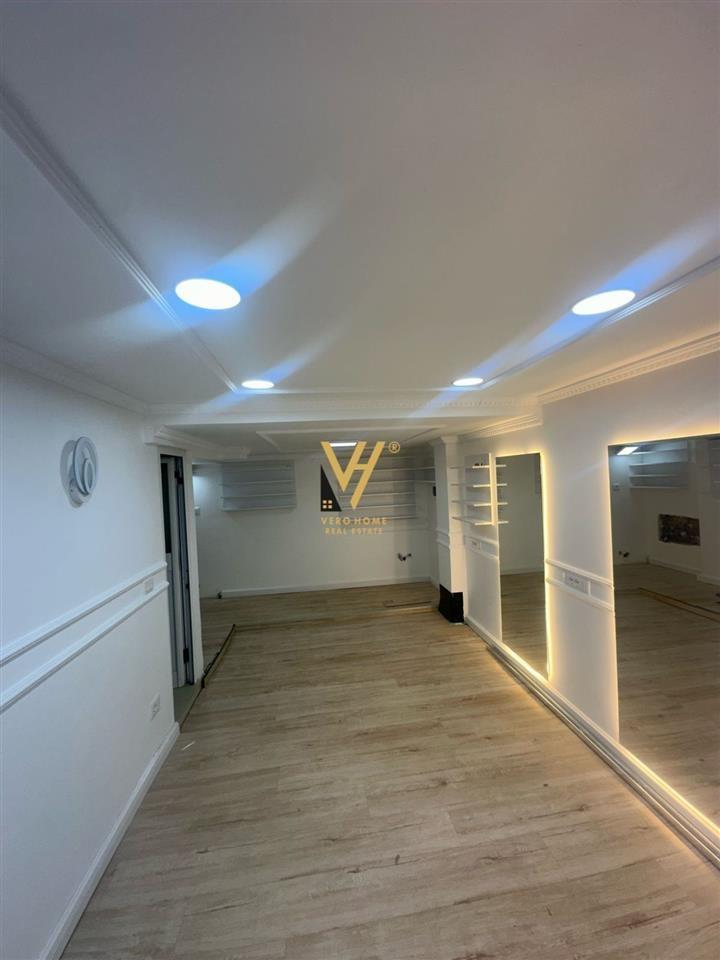 JEPET AMBIENT 40M2 ME QERA NE BLLOK 900 EURO – Tiranë