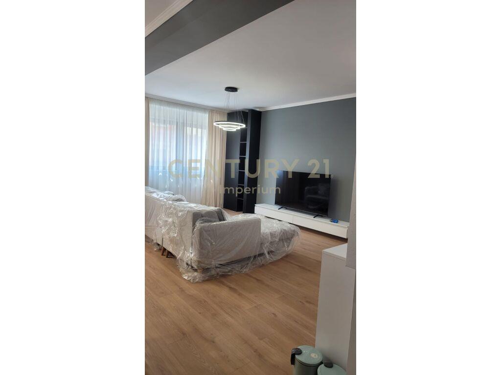 Apartament 2+1+2+post parkimi, per qira, perballe Hotel Colo – Tiranë - 1