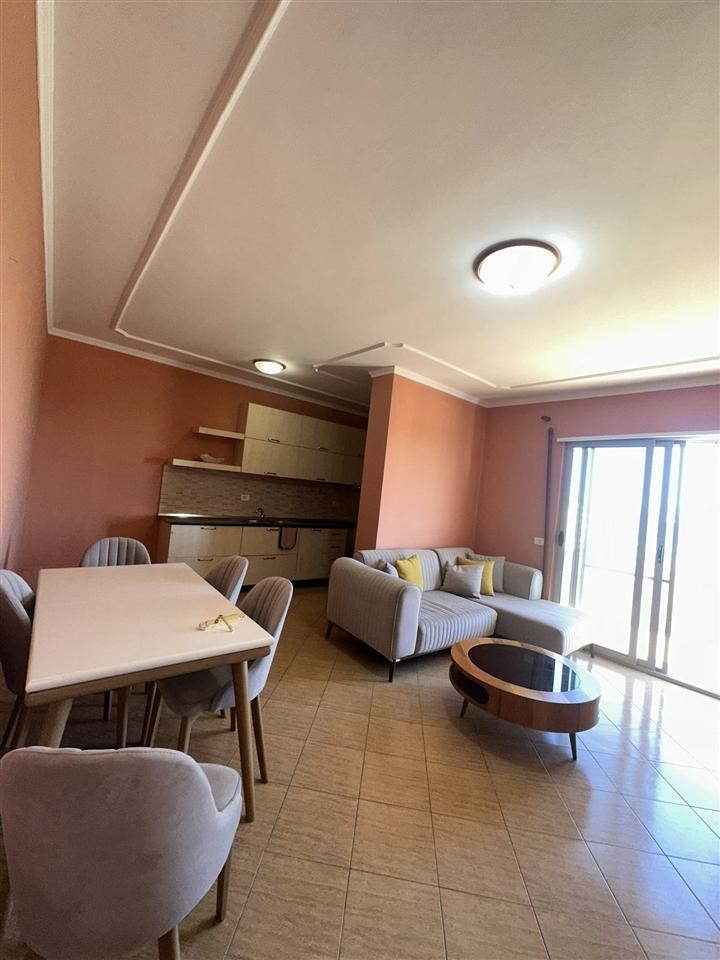 🏡 APARTAMENT ME QERA 1+1+Ballkon – Durrës