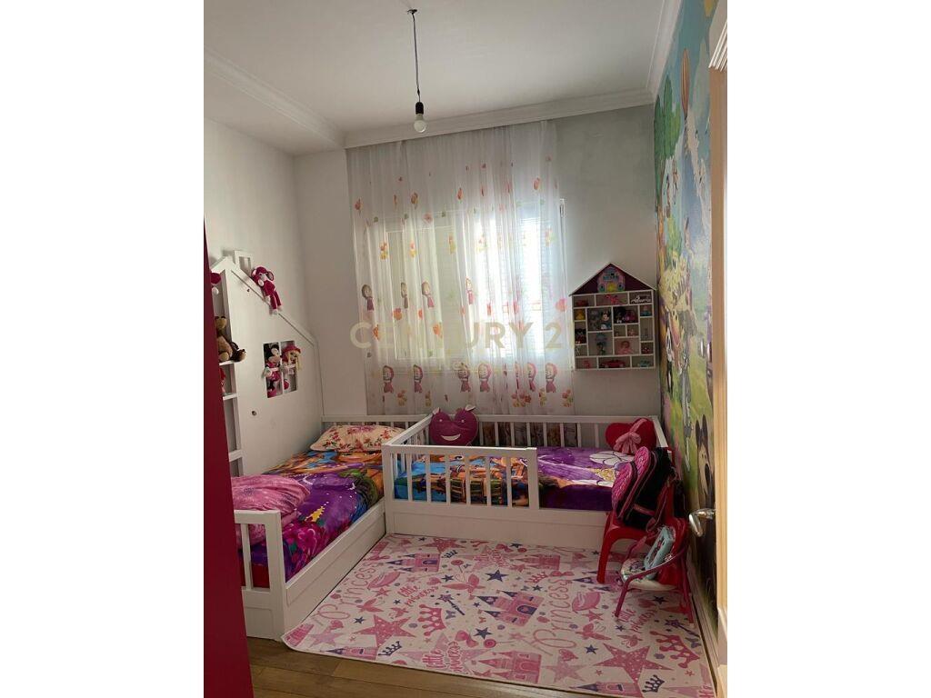 Jepet me qira apartament 2+1+2 ne Liqenin e Thate – Tiranë