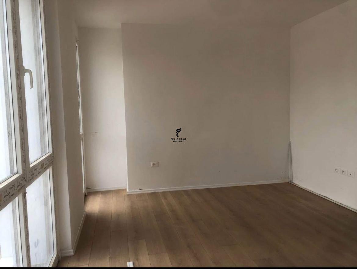 SHITET APARTAMENT 1+1 BULEVARDI I RI 132.000 EURO FH-75137 – Tiranë