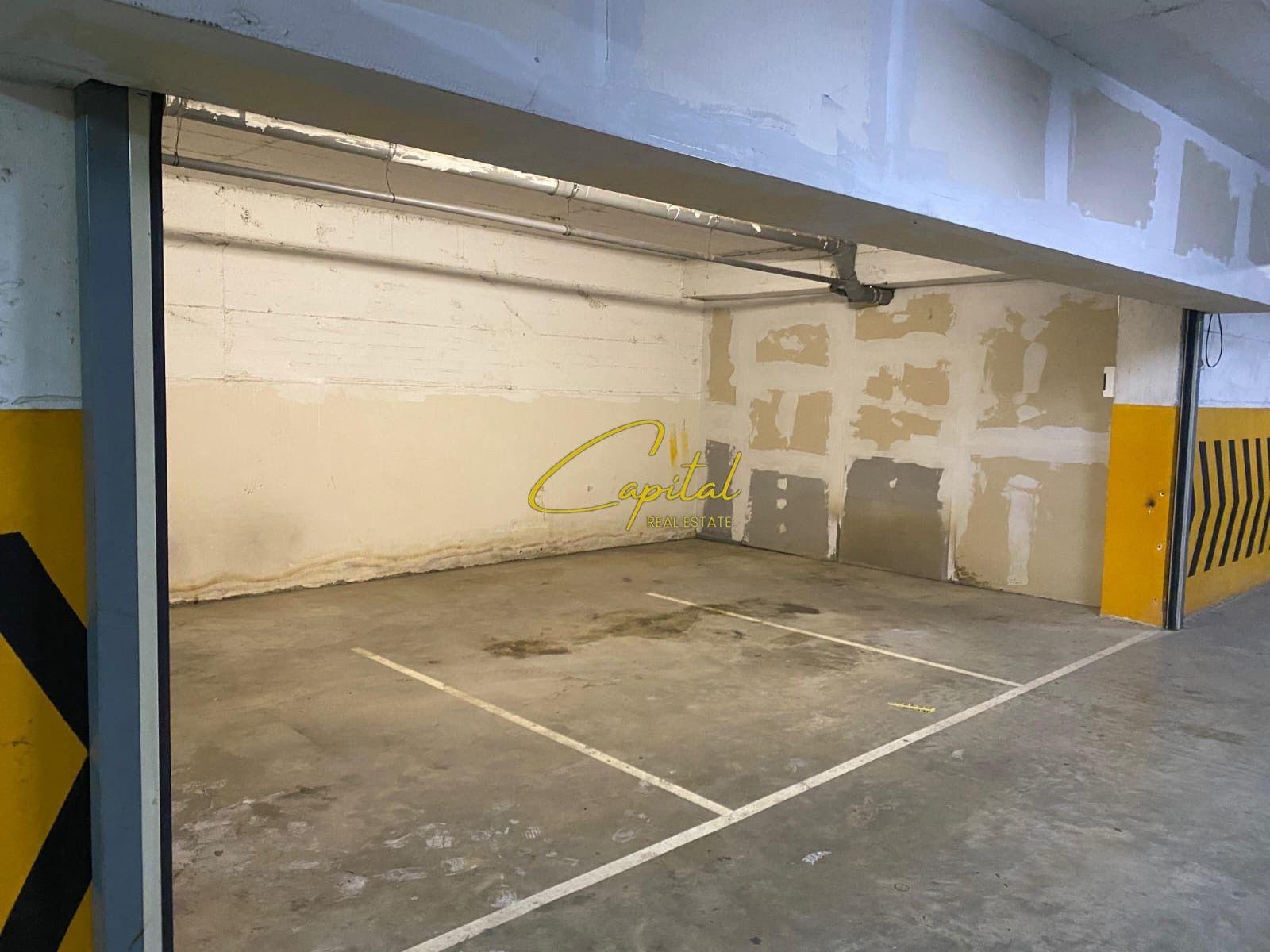 SHITEN 3 POSTE PARKIMI 49 M2 KOM GOLDEN PARK 3 6.900.000 LEK – Tiranë