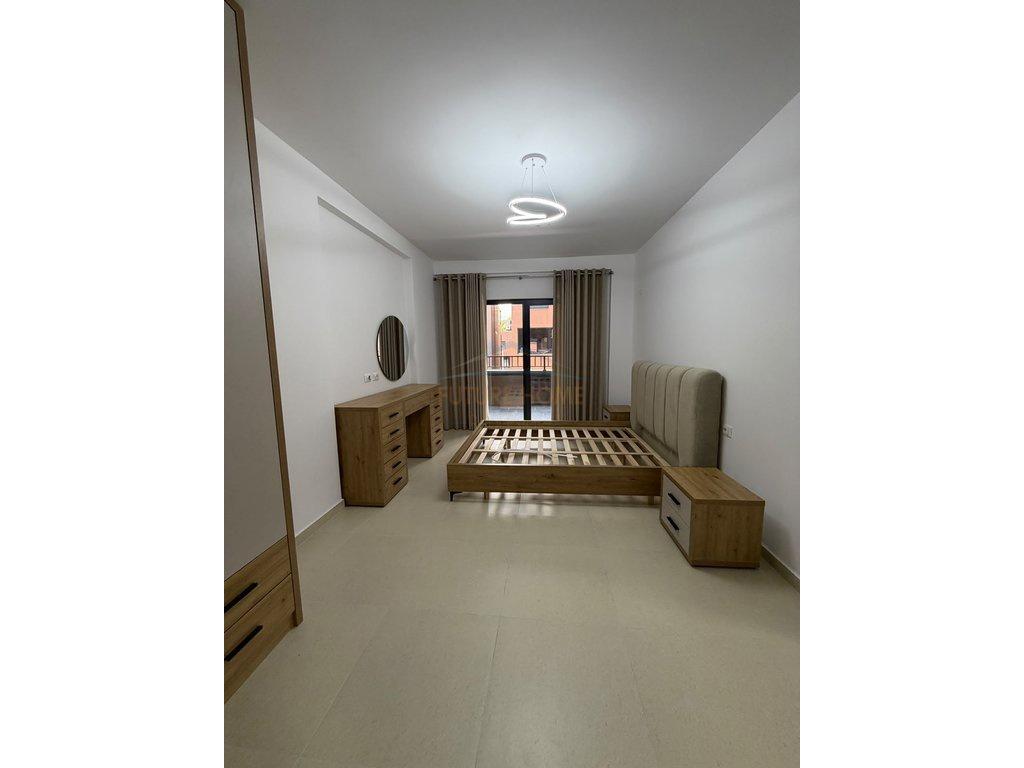 0695135860 Qira, Apartament 2+1+2, Rruga e Elbasanit, Tiranë – Tiranë
