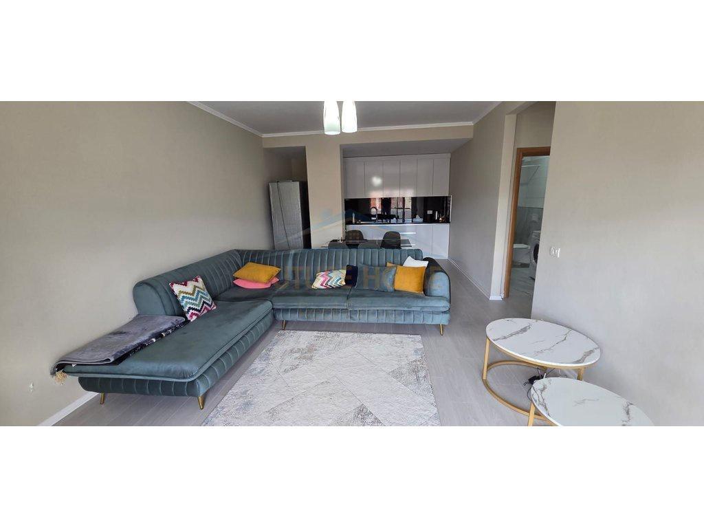 0692268458 Shitet,Apartament 1+1,Liqeni i Thate. – Tiranë