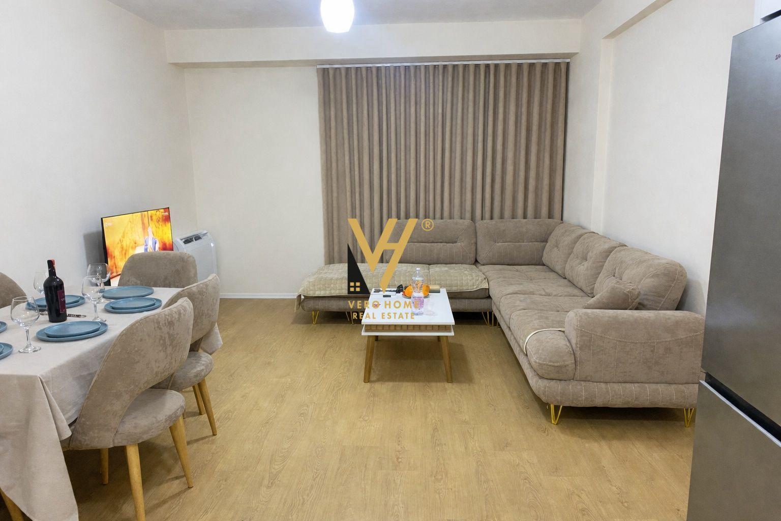 JEPET APARTAMENT 1+1+BLK ME QERA TEK ASTIR 45.000 LEKE – Tiranë