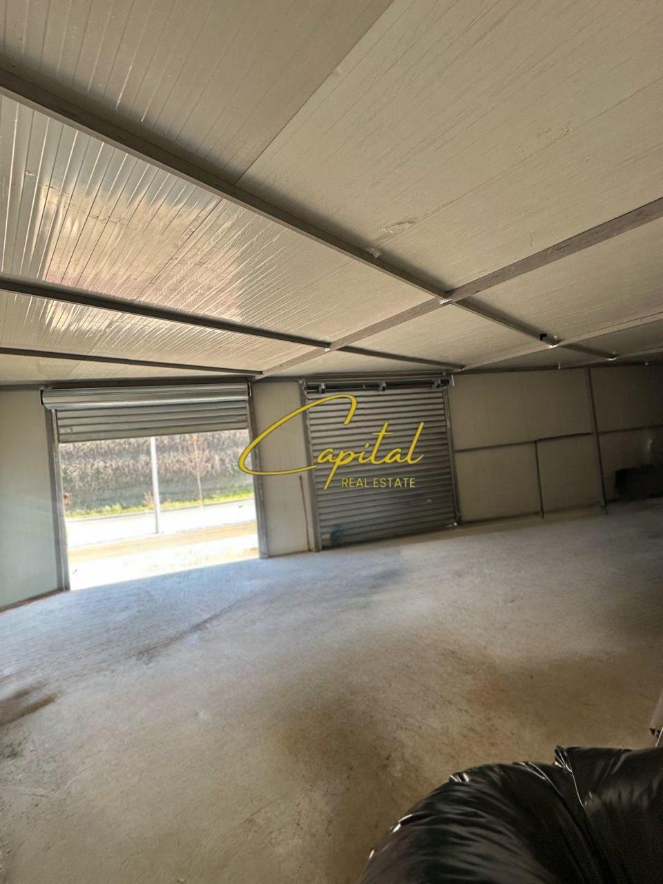MAGAZINE ME QIRA 56 M2 ISH SHESHI SHQIPONJA 40.000 LEKE – Tiranë - 1