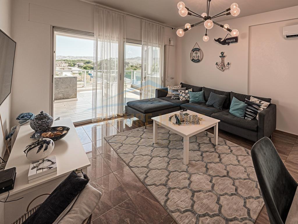 0692268458 Shitet, Penthouse 3+1+2,Gjiri i Lalezit. – Tiranë