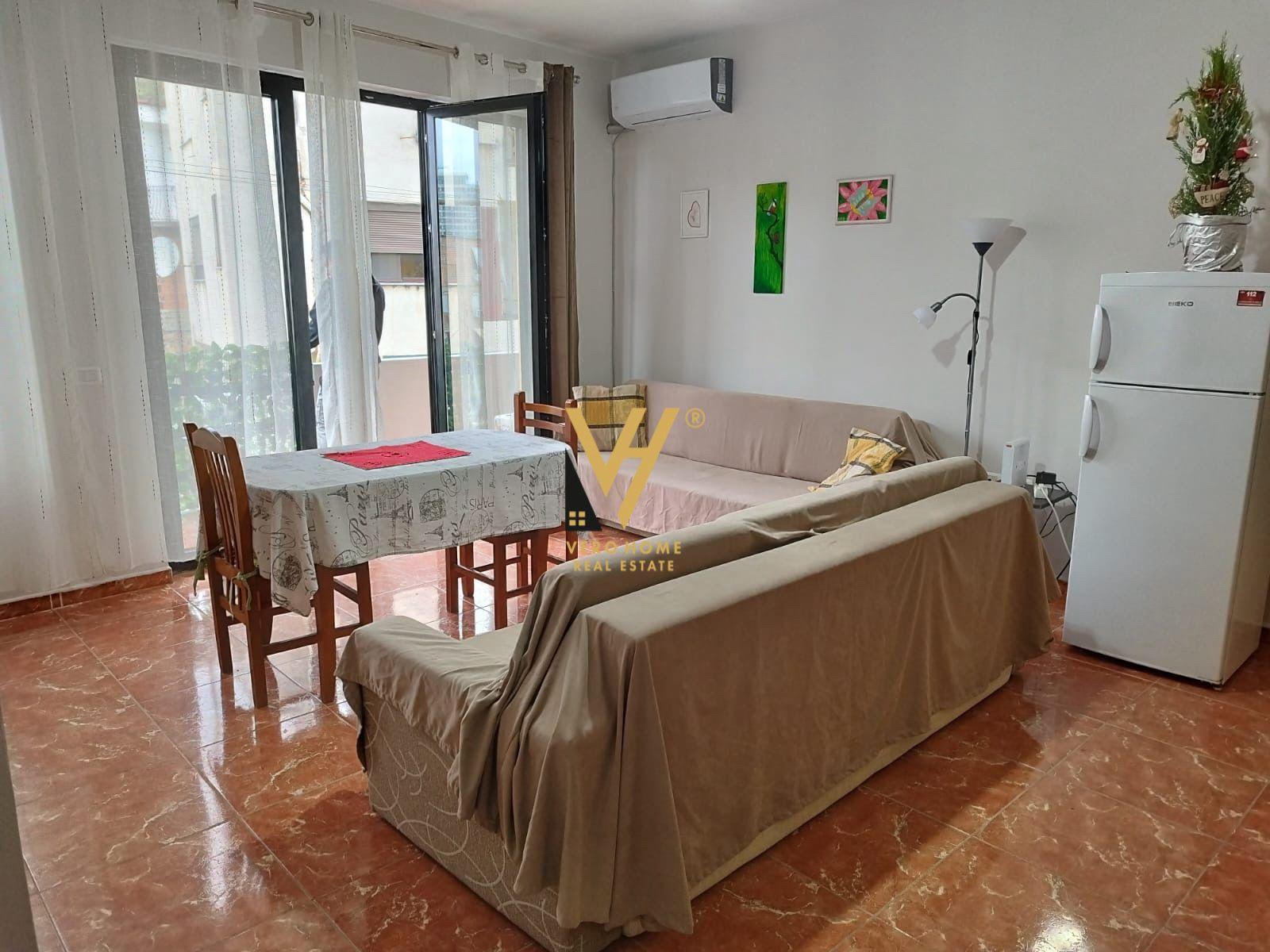 JEPET APARTAMENT 1+1+BLK ME QIRA TE RR.ELBASANIT 47.000 LEKE – Tiranë